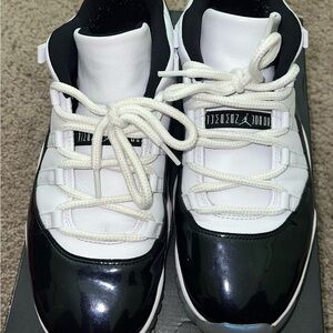 Air Jordan 11 Retro Low